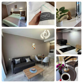 Crystal Wood212